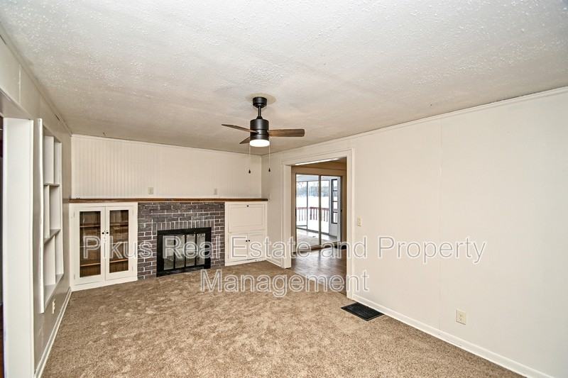 2227 New Milford Rd - Photo 3 of 14