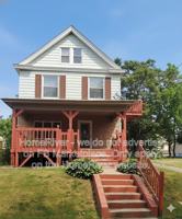 featured image of 925 Winslow Ave