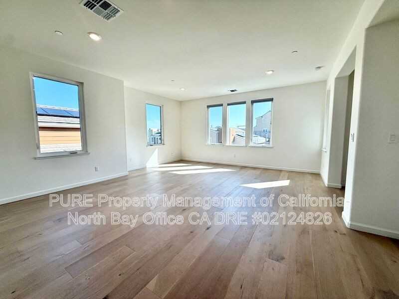 6 Jasper Ct - Photo 2 of 26