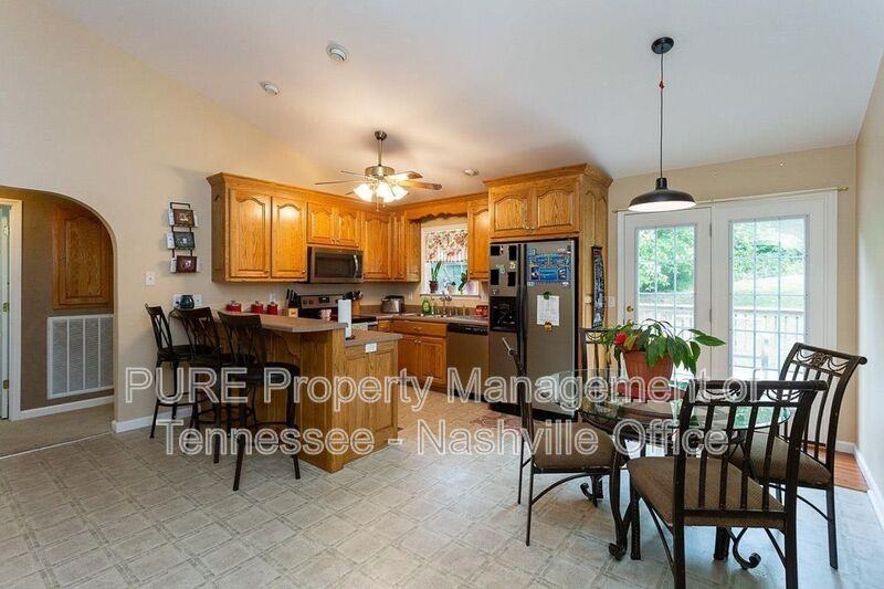 402 Due Ln - Photo 6 of 42