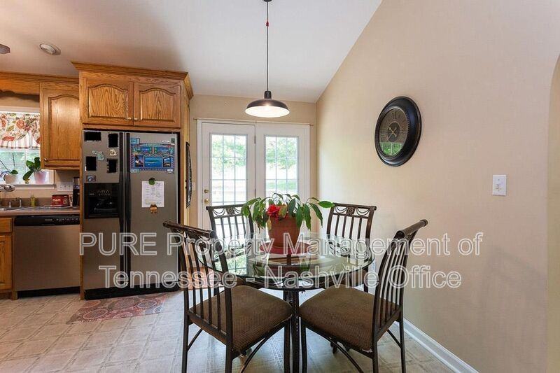 402 Due Ln - Photo 7 of 42