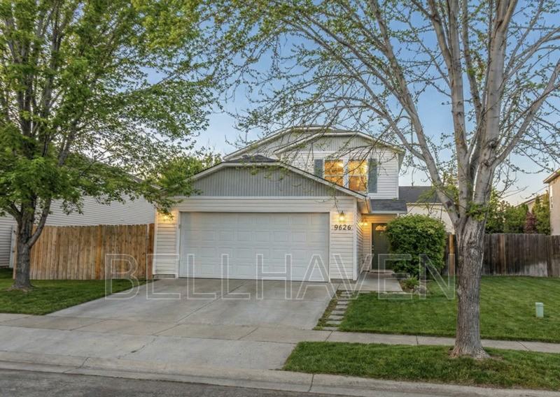 9626 W Rustica Dr - Photo 2 of 10