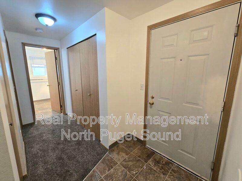 11811 State Ave #D202 - Photo 3 of 26