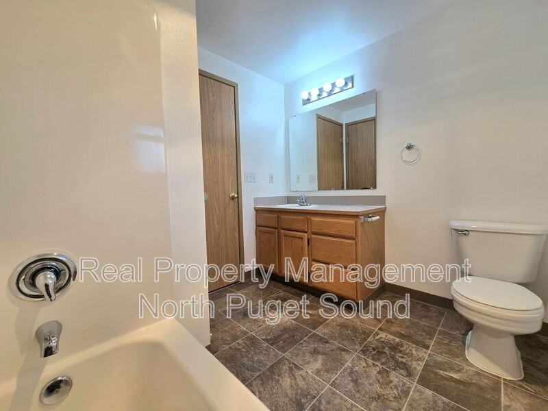 11811 State Ave #D202 - Photo 5 of 26