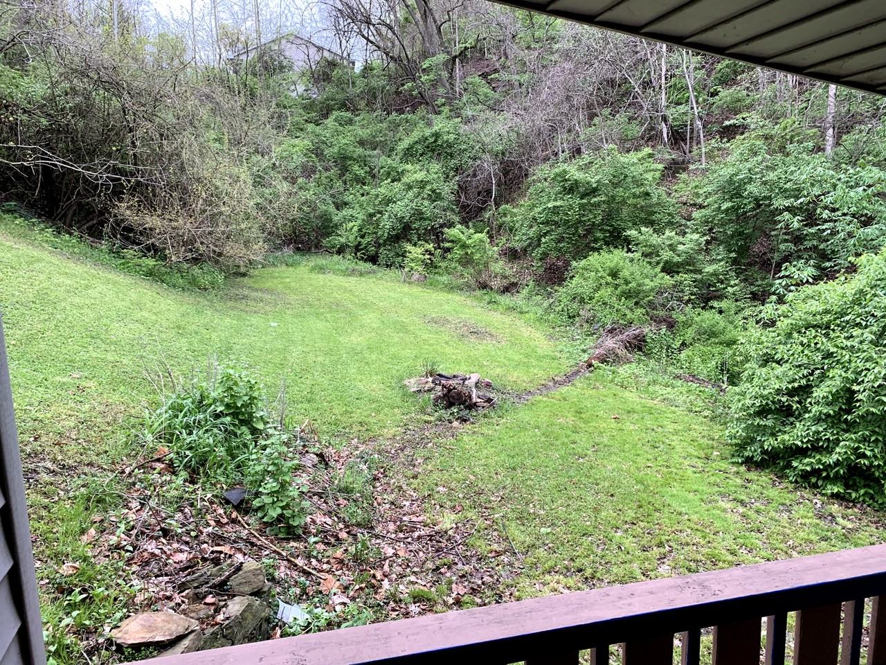 605 8th St #B - Photo 7 of 7