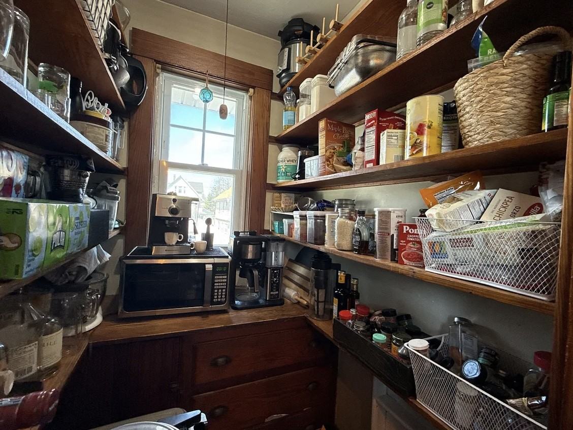 160 Vassall St #2 - Photo 3 of 22