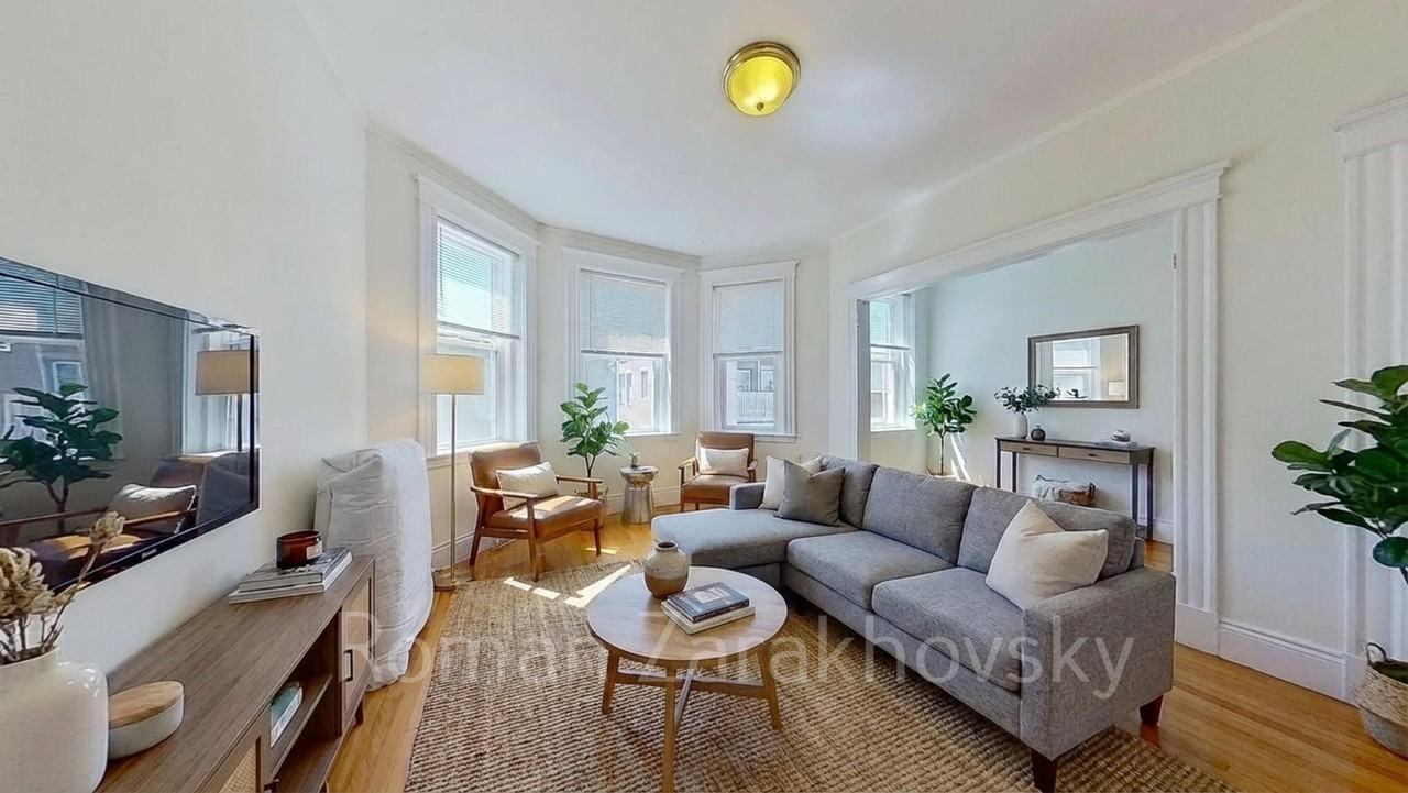 42 Strathmore Rd #35A