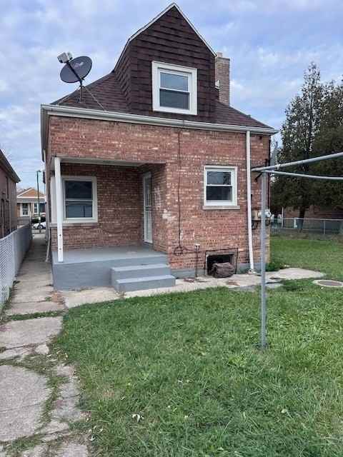 3843 W 56th St - Photo 3 of 17