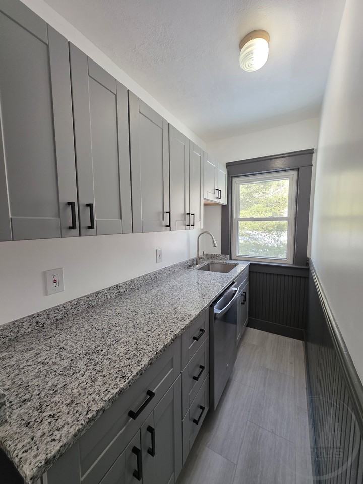 49 Fenwood Ave - Photo 3 of 11