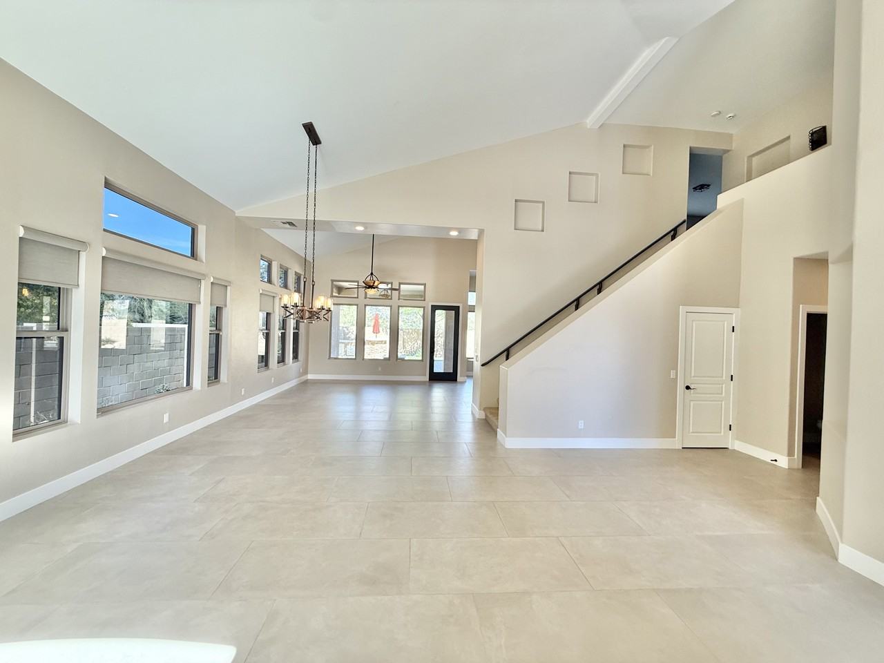 4910 E Cordia Way - Photo 5 of 32