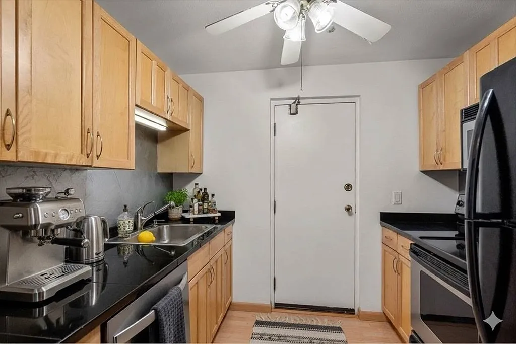 47 Will Dr - Photo 3 of 15