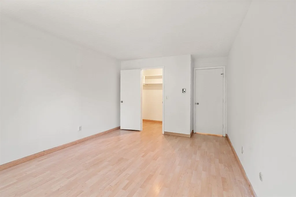 47 Will Dr - Photo 4 of 15