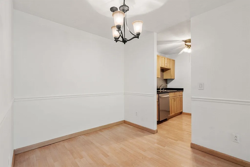 47 Will Dr - Photo 5 of 15