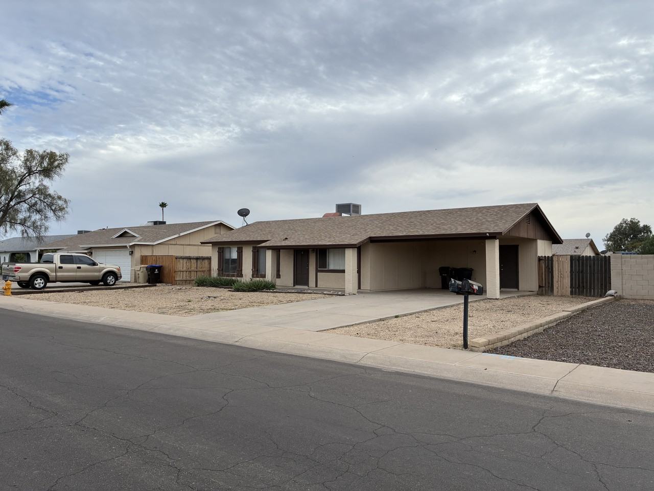 7215 W Vogel Ave - Photo 2 of 33