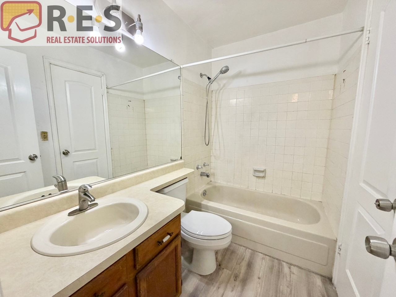 5842 S Malaya Ct - Photo 7 of 19