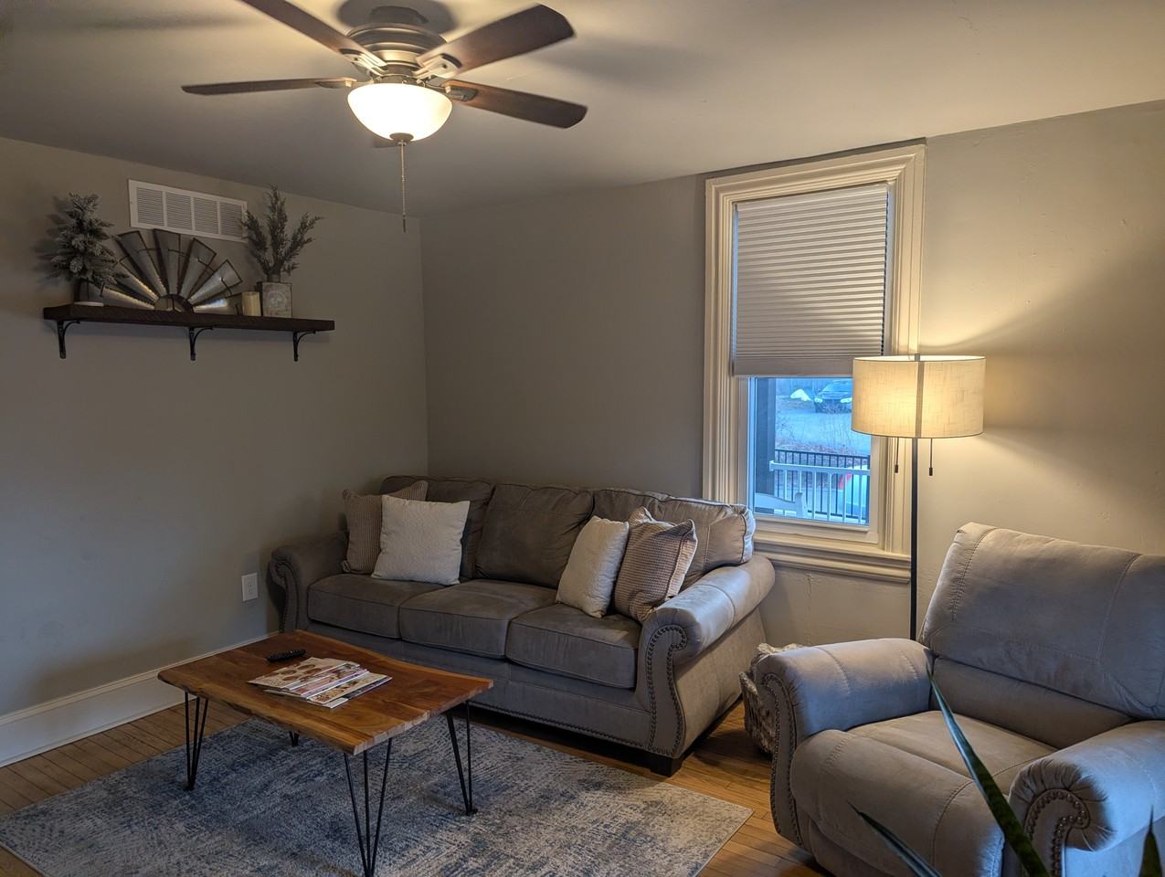 1501 W Kings Hwy - Photo 5 of 23