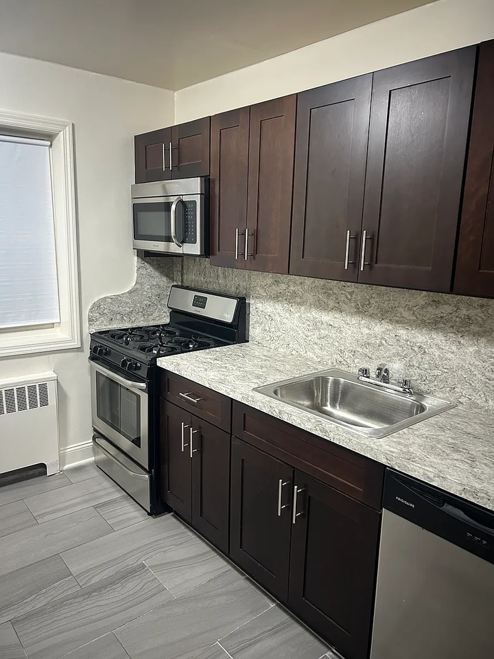 14 Arlo Rd #1A - Photo 4 of 6