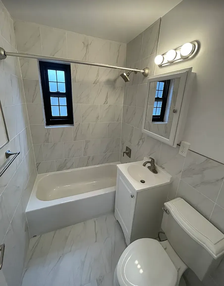 14129 78th Ave #1B - Photo 3 of 4