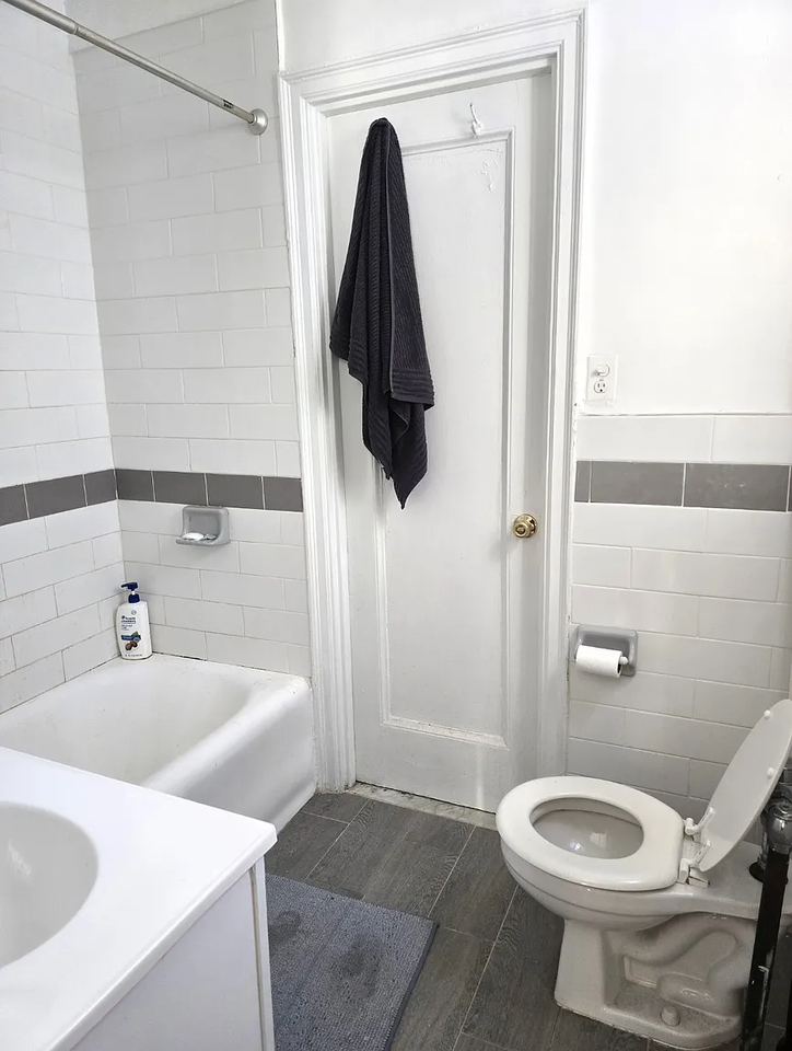 455 W 34th St #10E - Photo 7 of 8