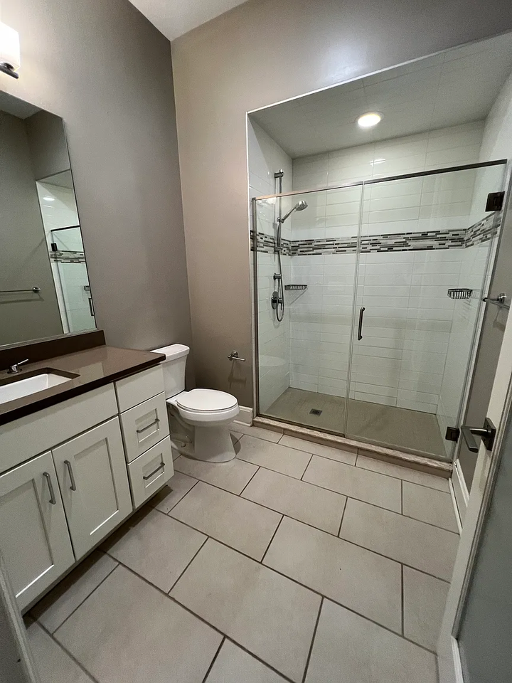 686 Main St #C - Photo 5 of 8