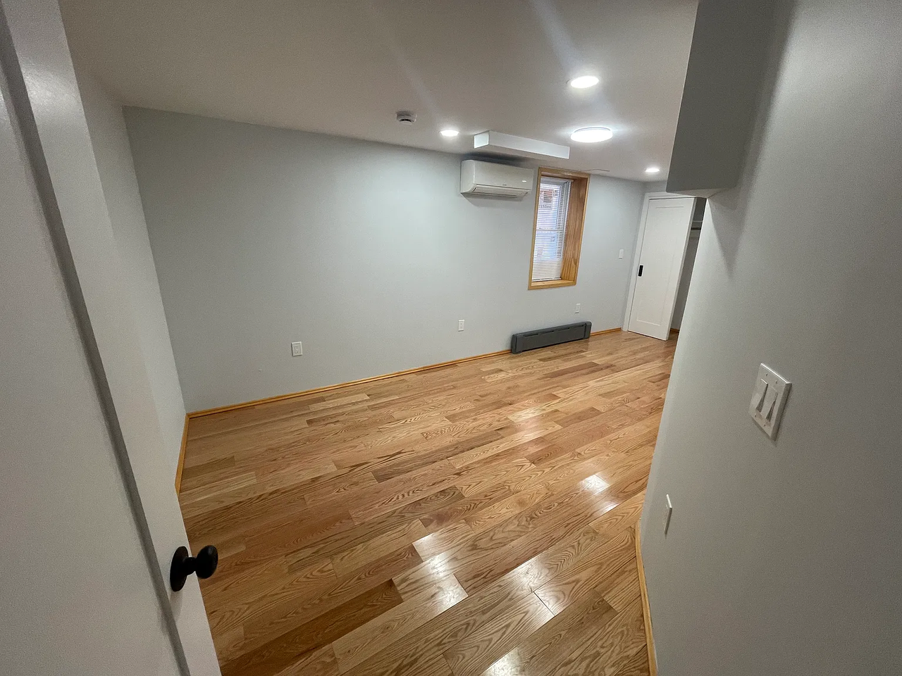 2544 Yates Ave #3 - Photo 3 of 9