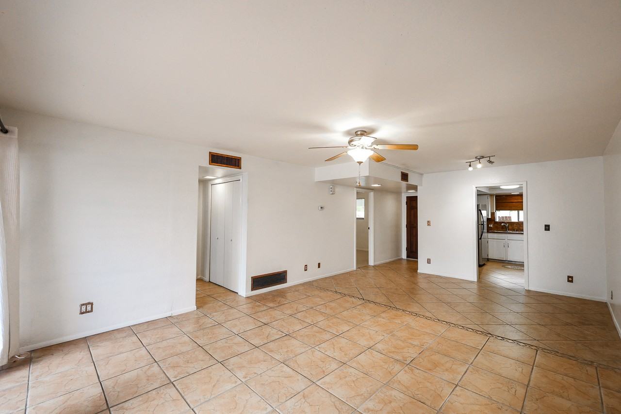 3636 N 70th St - Photo 2 of 36