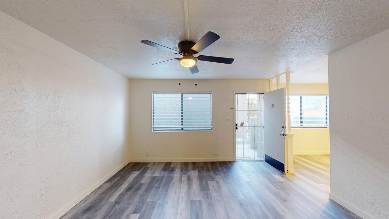 13200 Mountain Rd Ne - Photo 2 of 17