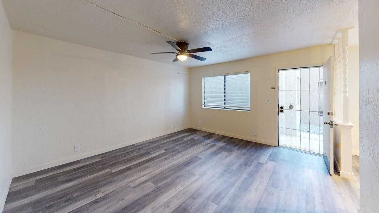 13200 Mountain Rd Ne - Photo 3 of 17