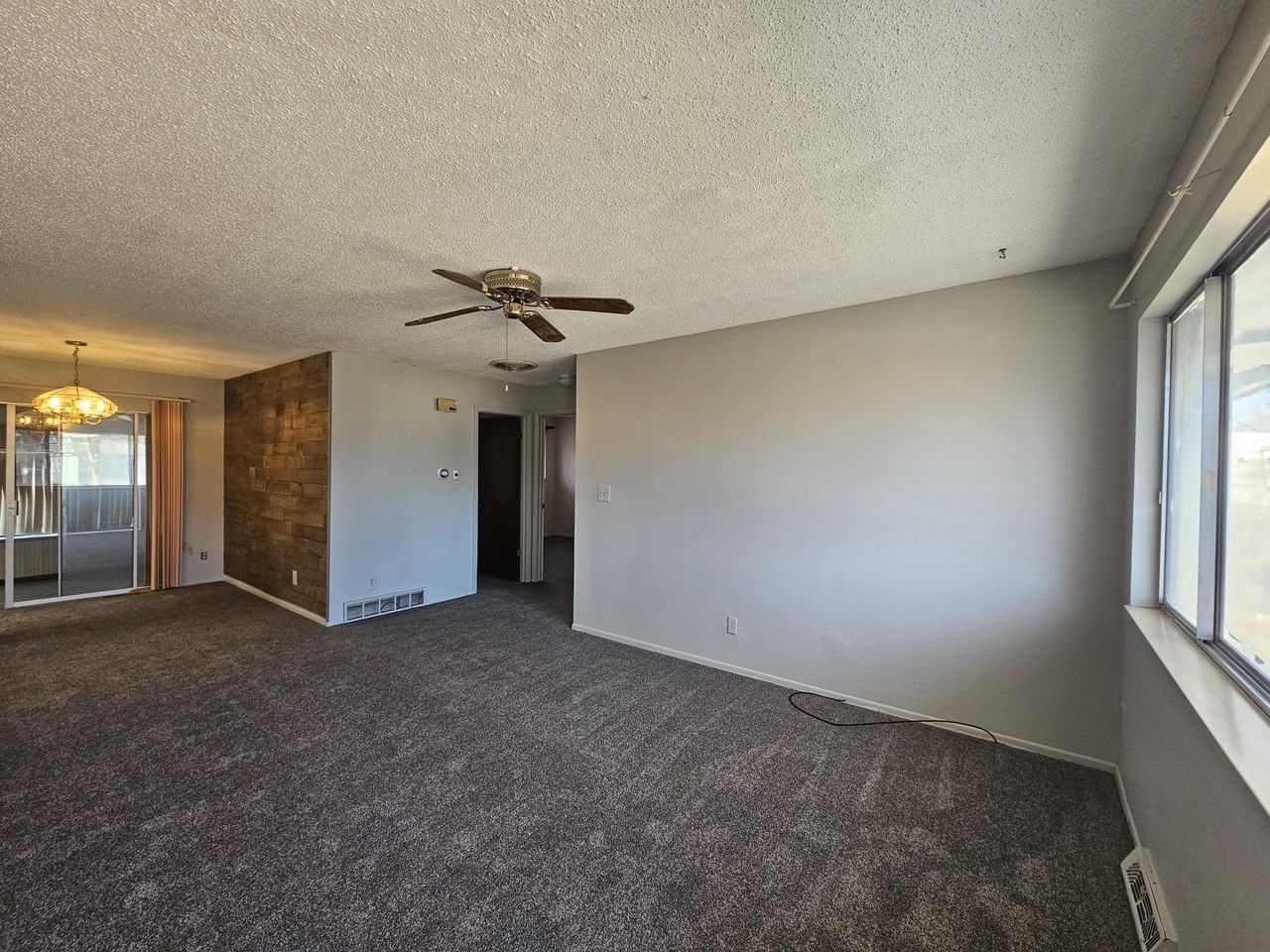 3421 34th Ave - Photo 3 of 18