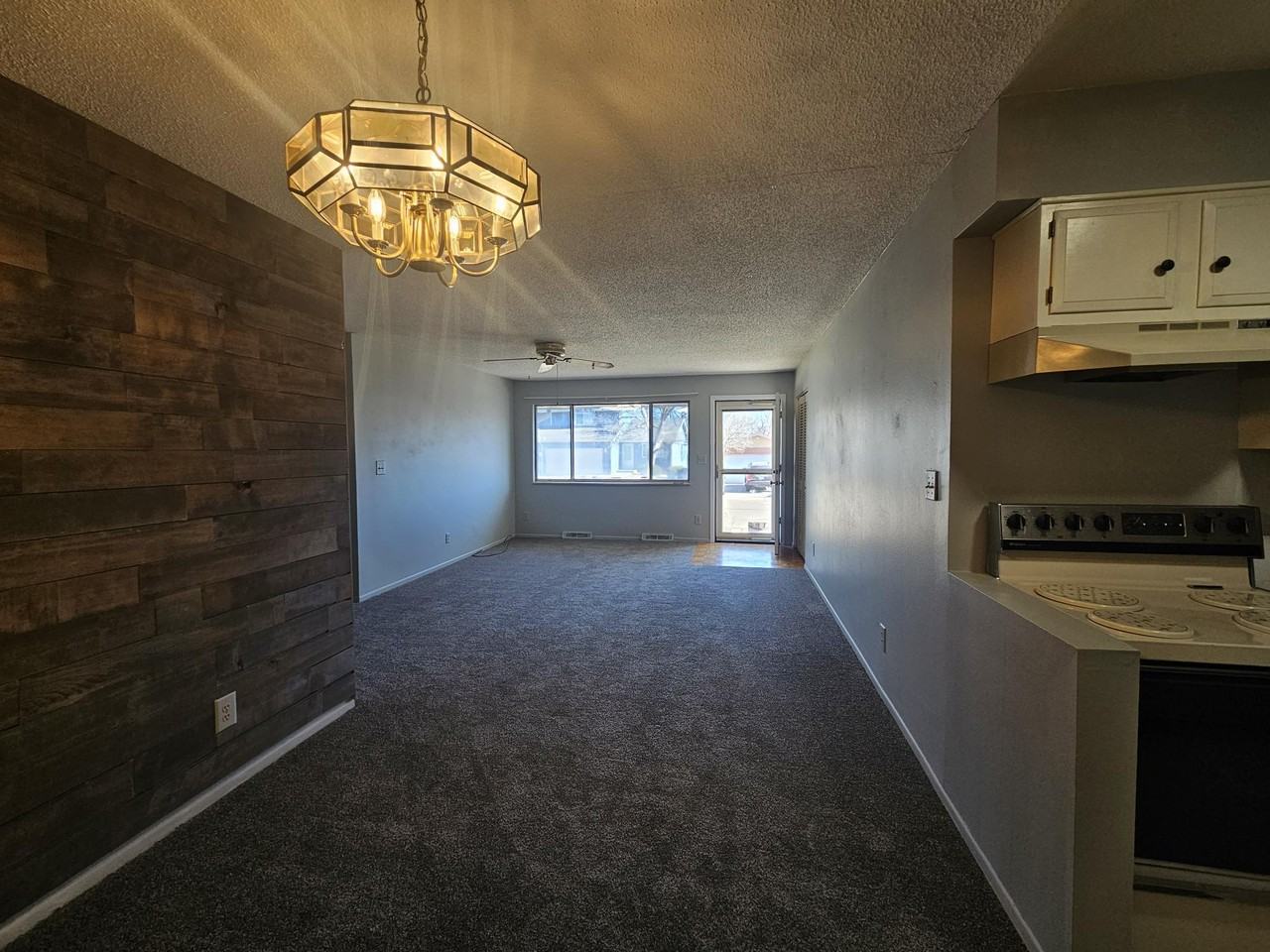 3421 34th Ave - Photo 4 of 18