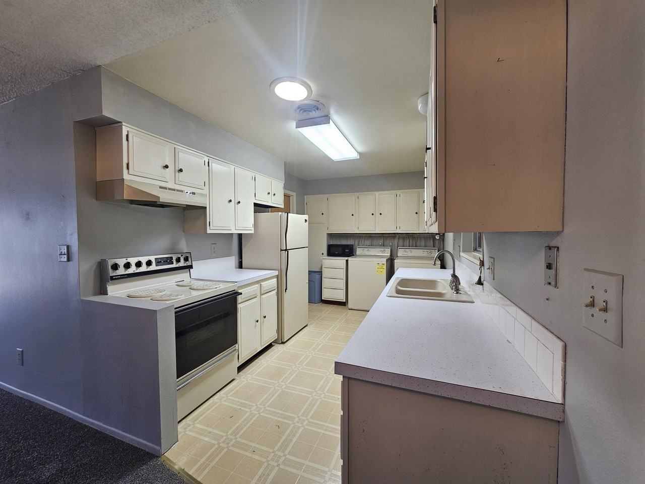 3421 34th Ave - Photo 6 of 18