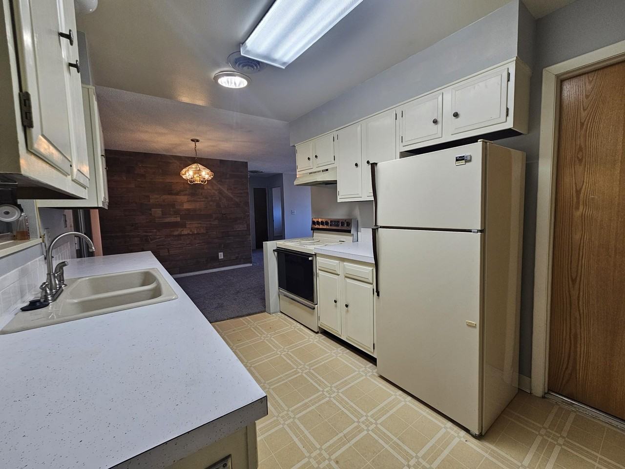 3421 34th Ave - Photo 7 of 18