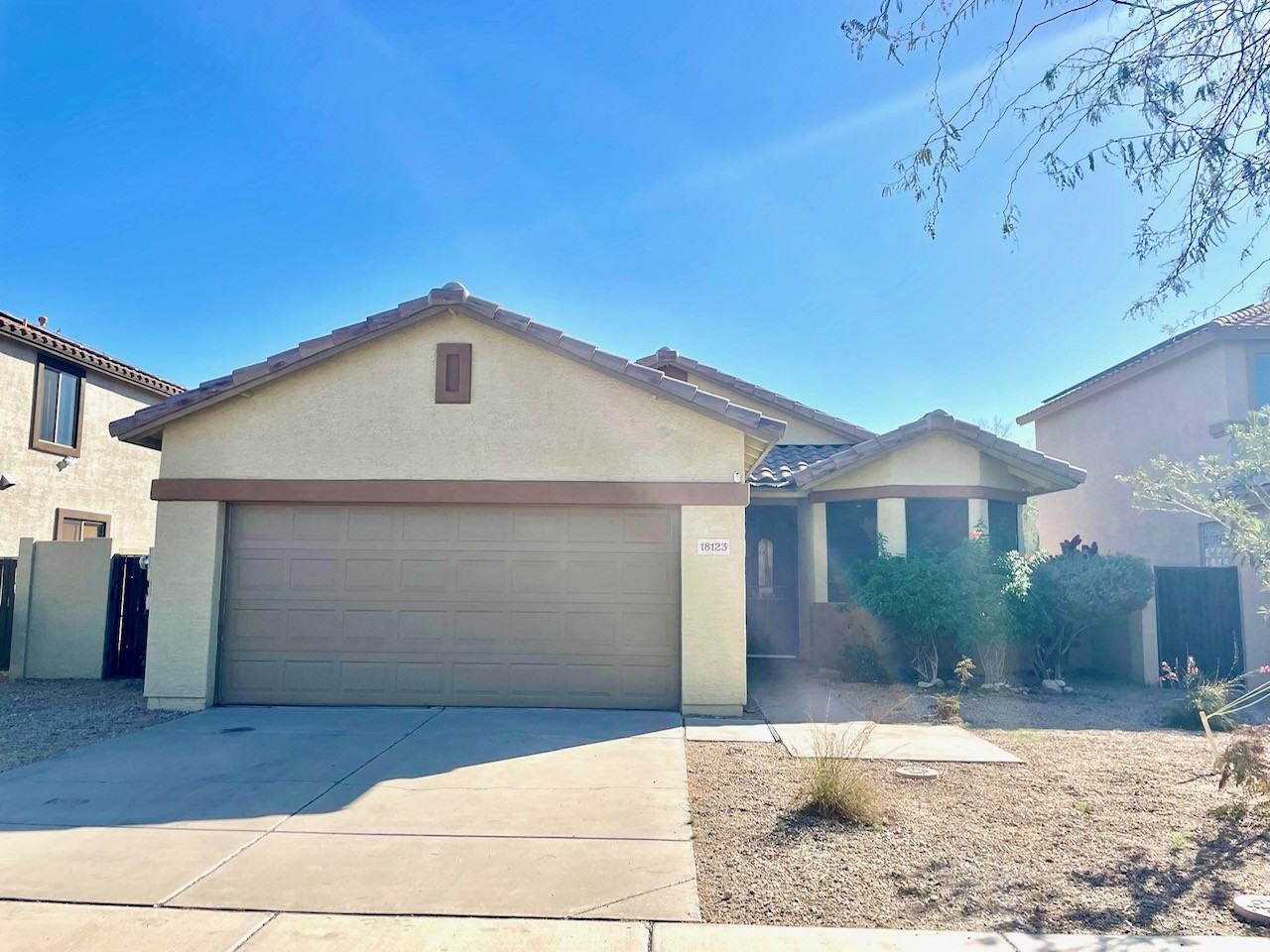 18123 W Cardinal Dr - Photo 5 of 41