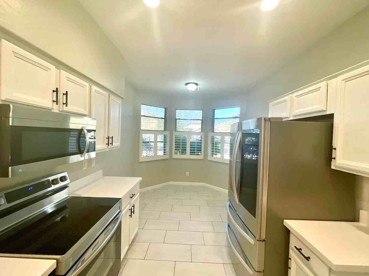 18123 W Cardinal Dr - Photo 7 of 41