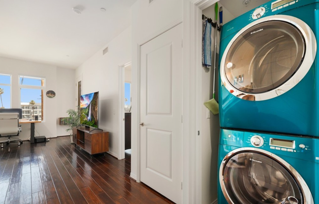 4050 Glencoe Ave #409 - Photo 4 of 10