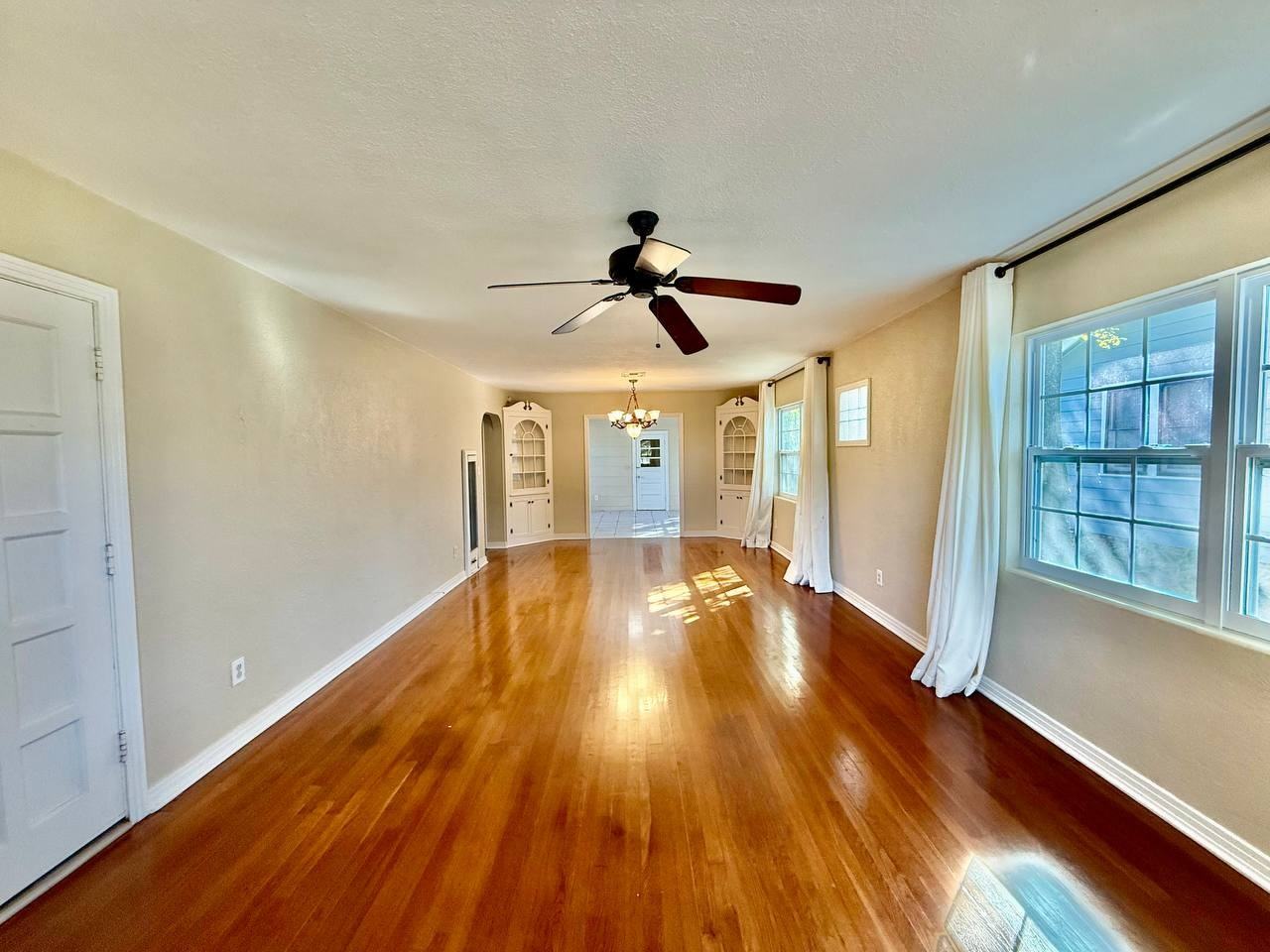 301 N Madison Ave - Photo 4 of 30