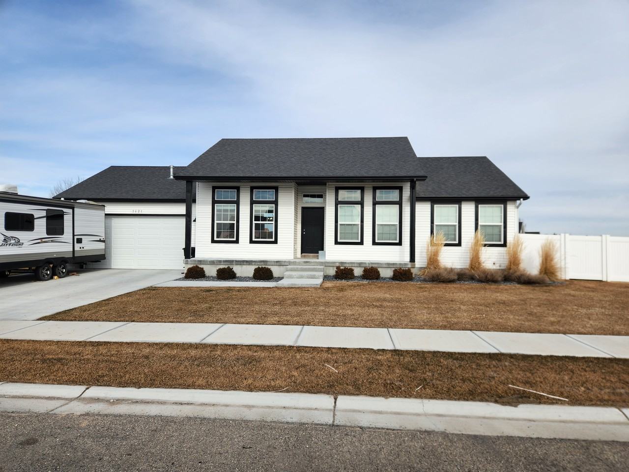 3621 Modesto Dr - Photo 2 of 19