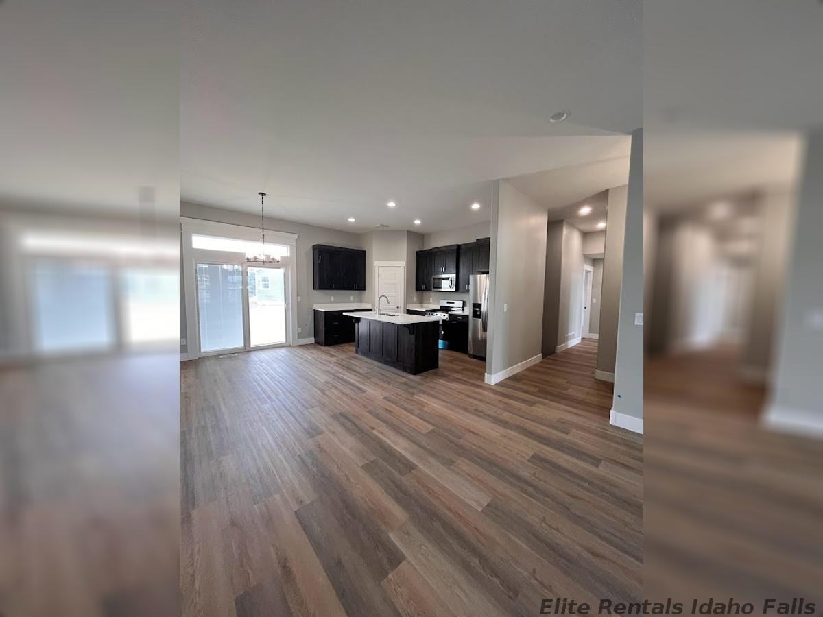 3621 Modesto Dr - Photo 5 of 19