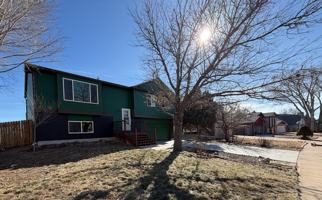 featured image of 971 Daffodil St