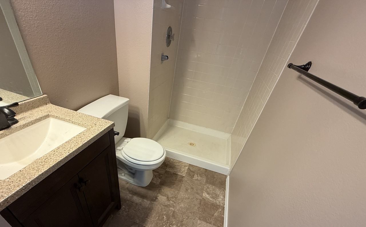 971 Daffodil St - Photo 6 of 13