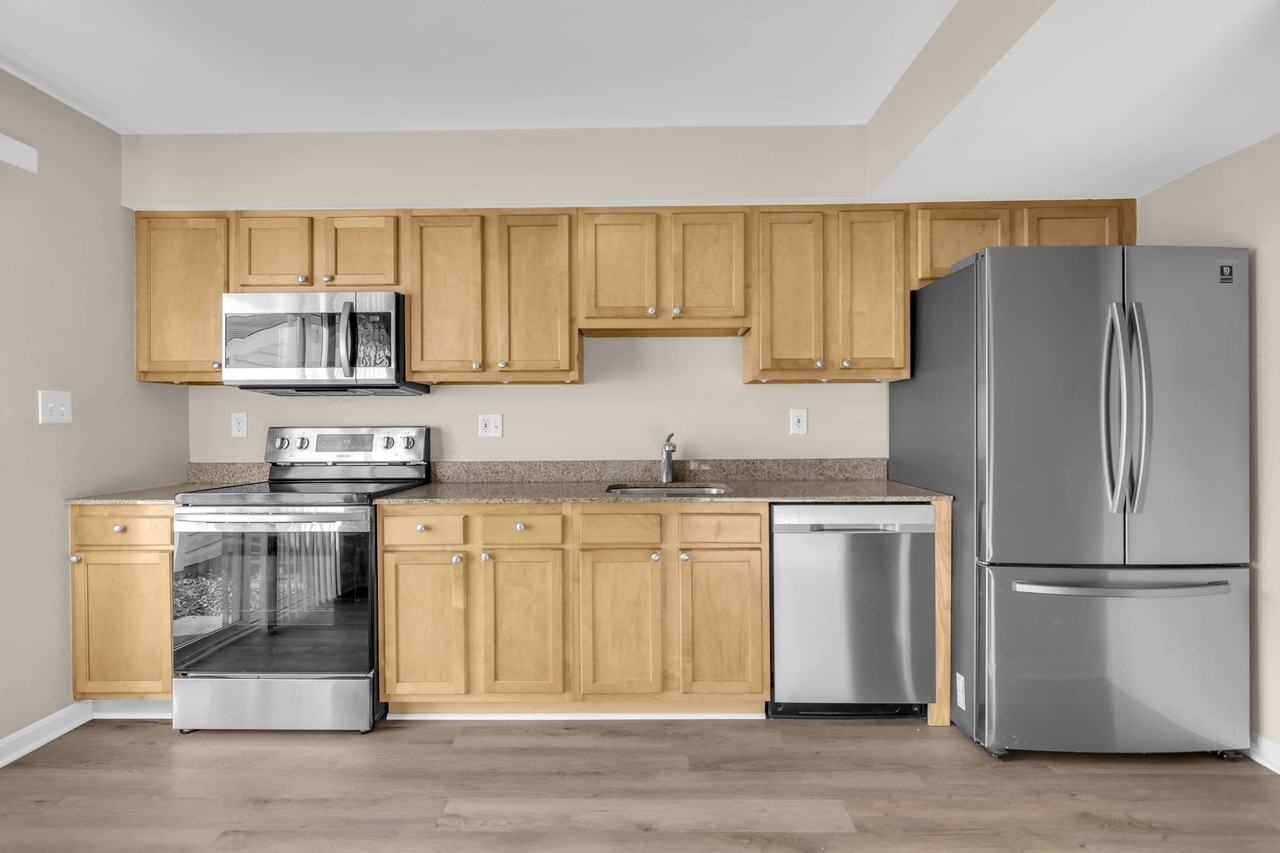 490 Arwell Ct - Photo 3 of 19