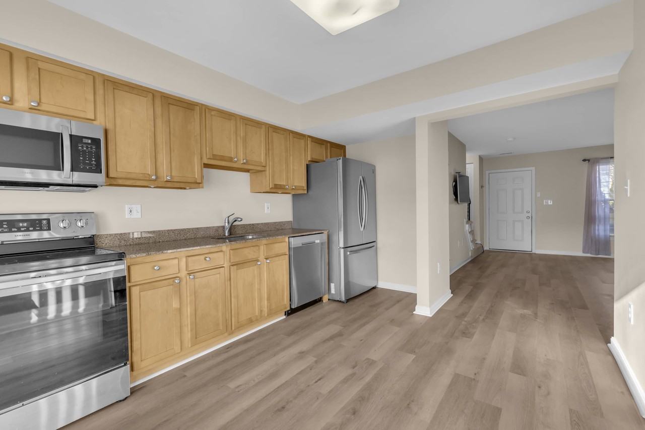 490 Arwell Ct - Photo 4 of 19