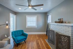 featured image of 722 Marquette Ave Nw