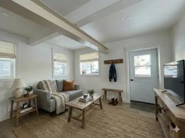 featured image of 801 Mississauga St #LOWER