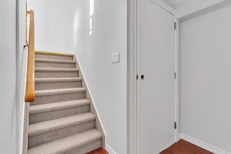 25 Barker Dr #2 - Photo 5 of 22