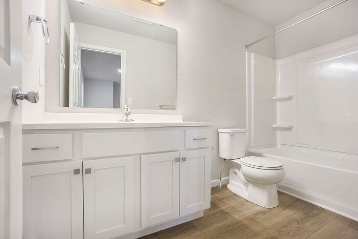 2808 Sanderling Court Northeast - Photo 7 of 23