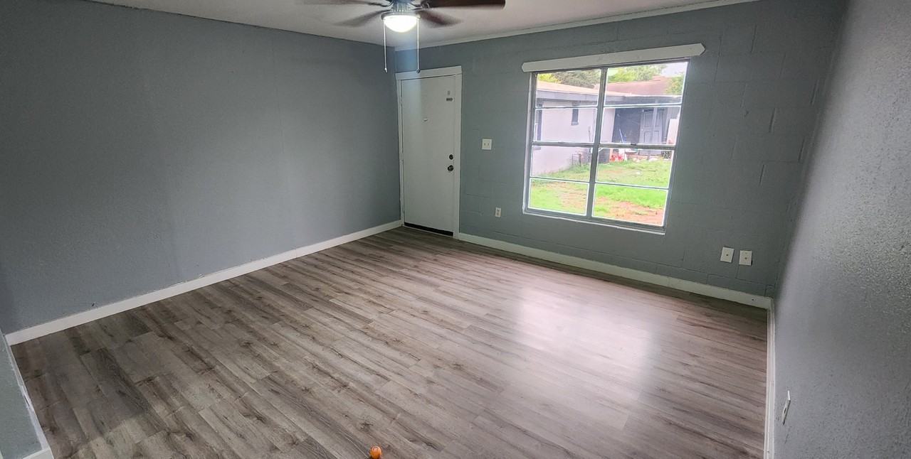 1013 Reynosa St #1 - Photo 4 of 8