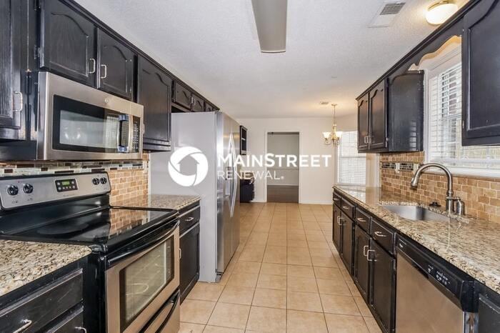 207 E Pecan Valley St - Photo 7 of 19