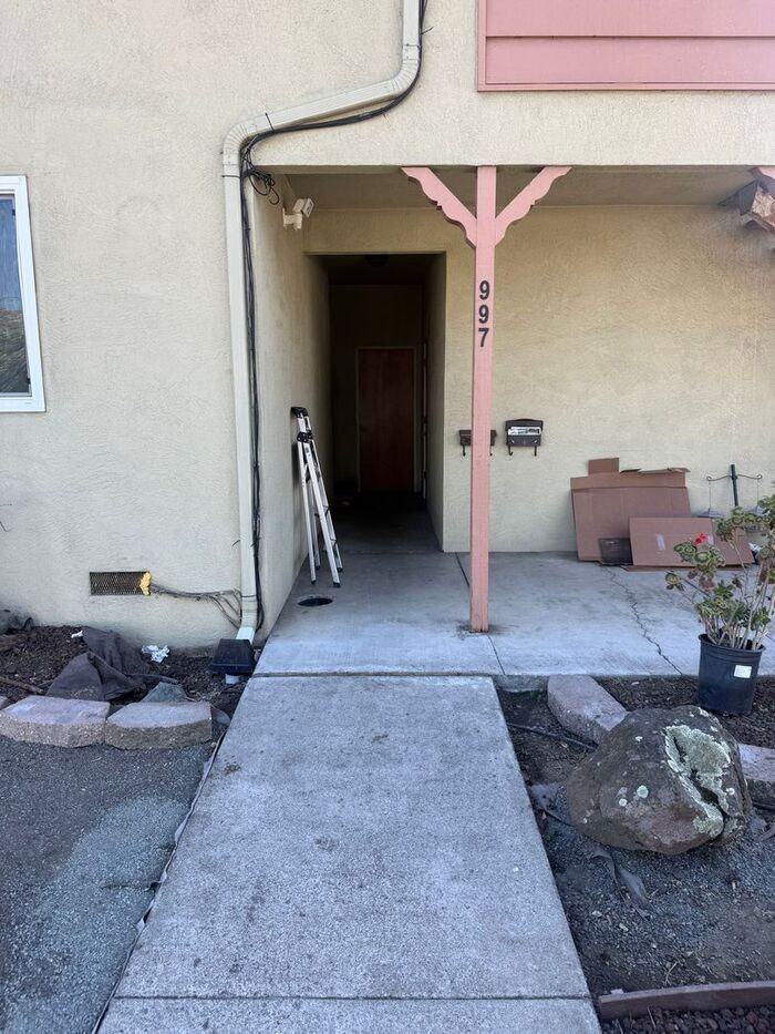 997 Karol Way - Photo 3 of 14