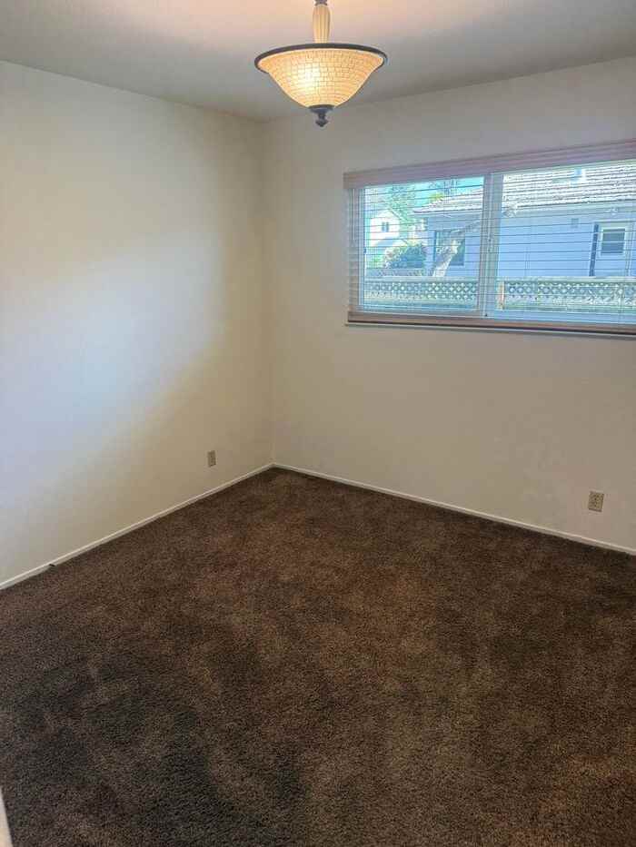 997 Karol Way - Photo 5 of 14